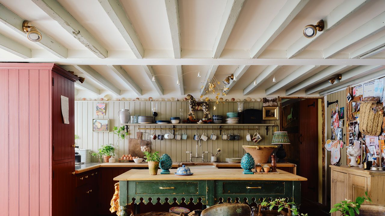Nation cooking area concepts to fit every sort of taste, from homes to manor houses